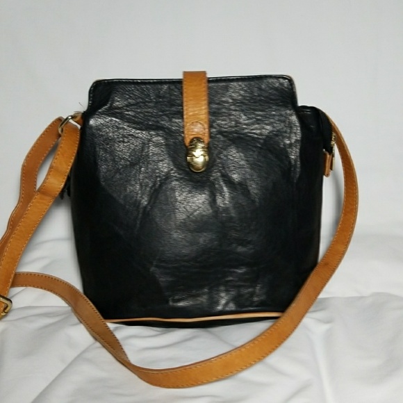 VTG Valentina/Italy Black/tan Leather Crossbod bag - Picture 8 of 8